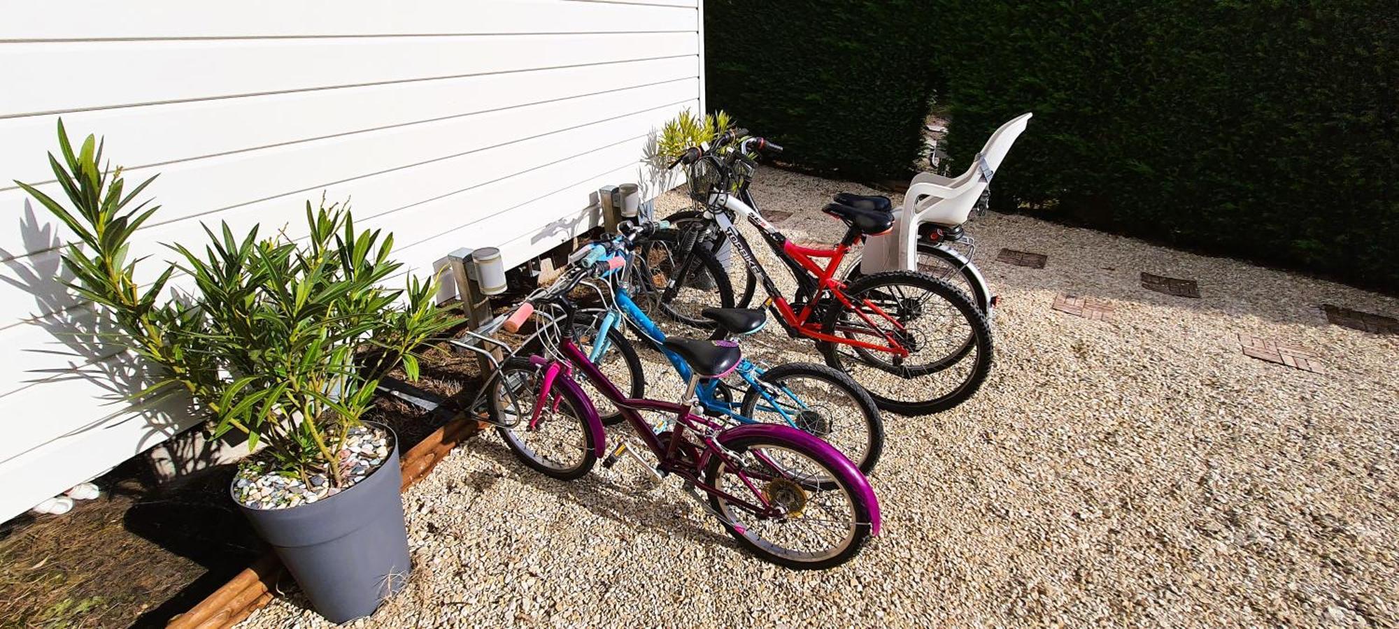 Mobilhome 2Ch Climatise-Terrasse Fermee-4 Velos-Camping 4 Etoiles Les Charmettes 레 마트 외부 사진