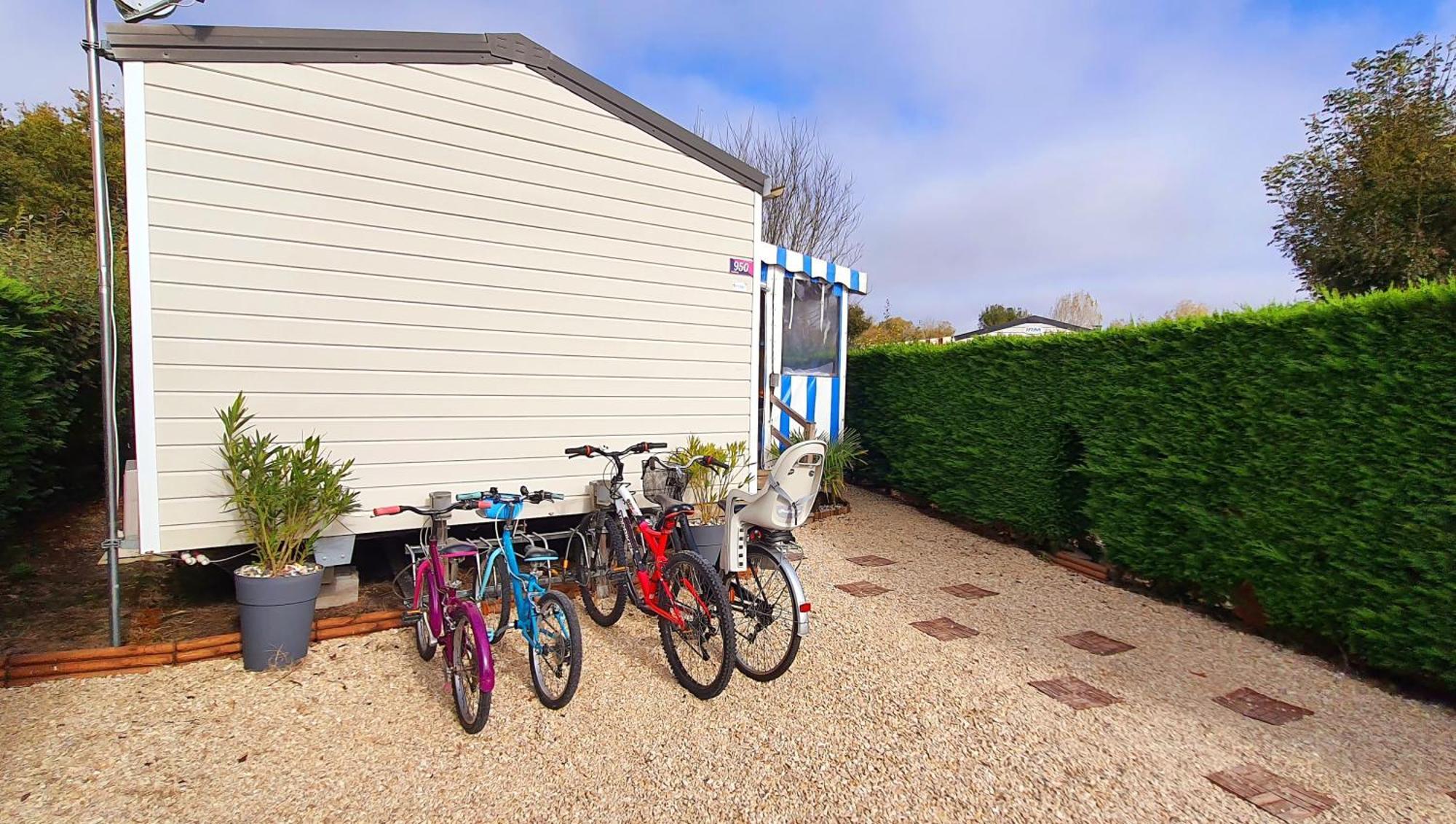 Mobilhome 2Ch Climatise-Terrasse Fermee-4 Velos-Camping 4 Etoiles Les Charmettes 레 마트 외부 사진